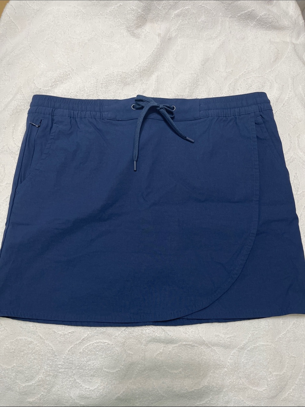Eddie Bauer Tulip Hem Navy Skort -Sz L